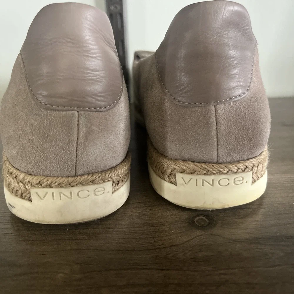 Vince Acker Espadrille Suede Comfort Shoes Womens 9.5 M Tan Slip On Flats‎